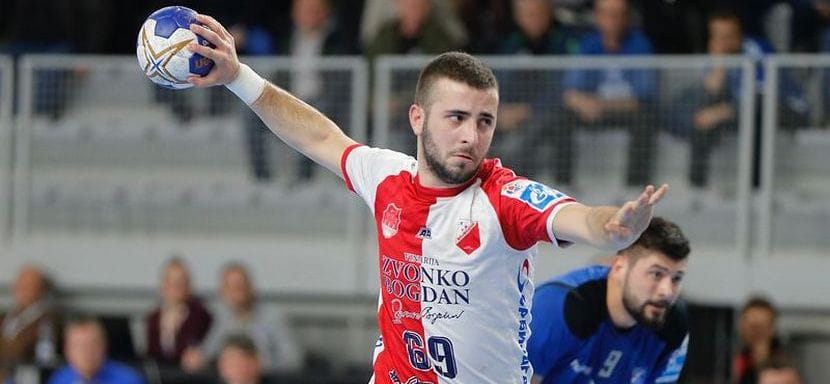 Балканы. Левый крайний сборной Сербии Милош Грозданич, покинувший "Войводину", стал игроком "Динамо" из Панчево