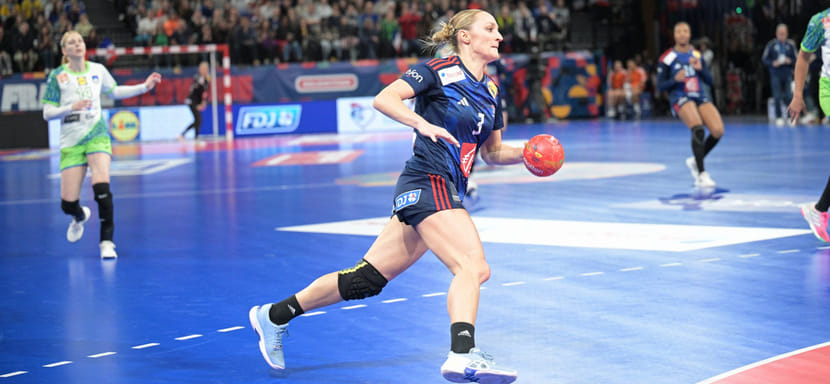 ЧЕ-2024. Правая крайняя Алисия Тублан из-за травмы не поможет сборной Франции в ближайших матчах. Её заменила Полин Коатеня