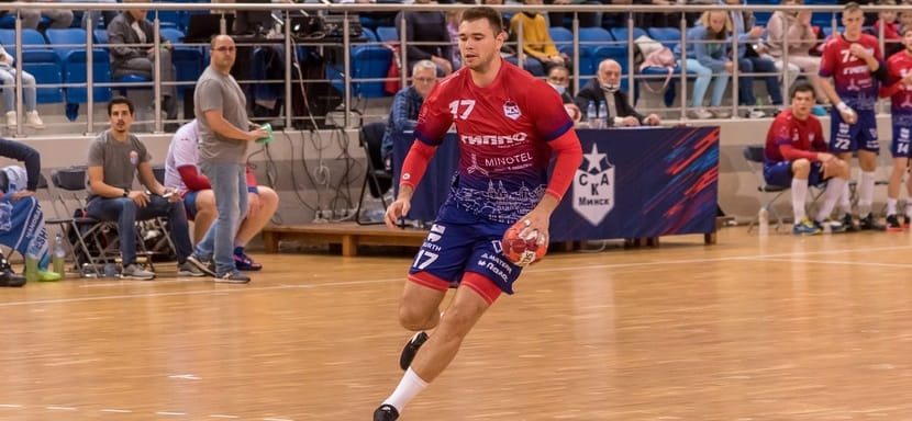 Беларусь. Правый полусредний Богдан Черкащенко спустя три года покинул минский СКА. Он продолжит карьеру в Польше