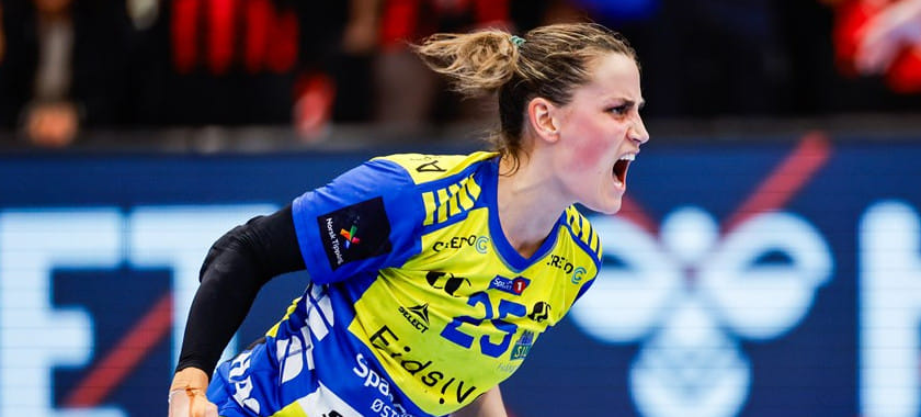 Европейская лига. Анникен Обайдли из "Сторхамара" — лучший бомбардир турнира. Кристина Ласло и Катарина Ежич в топ-3