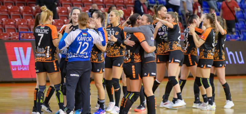 Венгрия. 9 мячей Барбары Копец помогли "Эрду" одержать волевую гостевую победу над "Бекешчабой"