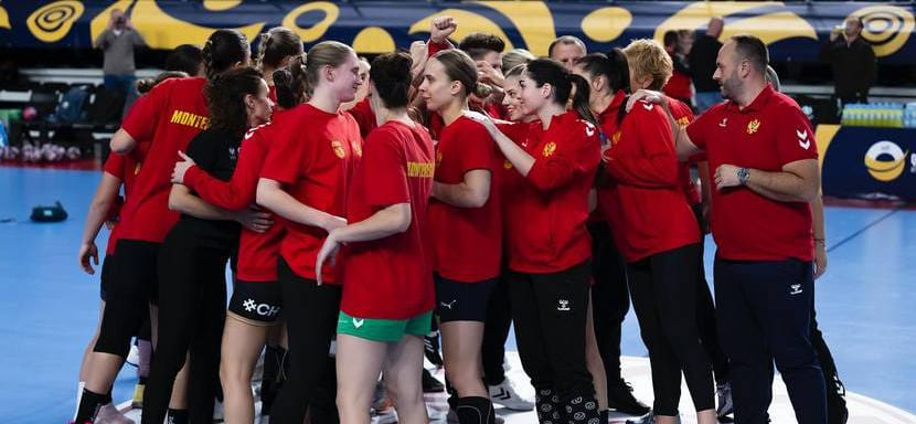 21 гандболистка сборной Черногории продолжит подготовку к старту чемпионата мира-2025