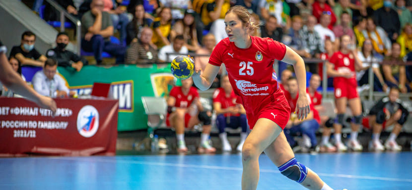 Olimpbet Суперлига. Карина Сабирова: "Ожидали контратак и бросков с дальних позиций. В первые минуты матча было реально тяжело"