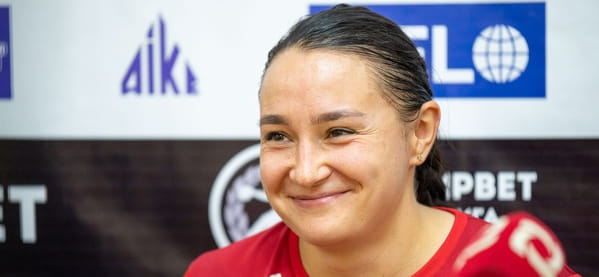 Olimpbet Суперлига. Екатерина Береснева: "Лилю Чужанову у нас не выгонишь с площадки!"