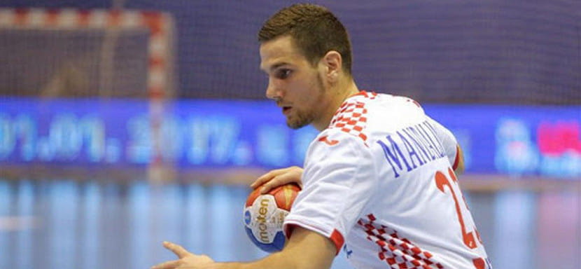 Бронзовый призёр чемпионата мира-2013 в составе сборной Хорватии Стипе Мандалинич продолжит играть в Кувейте