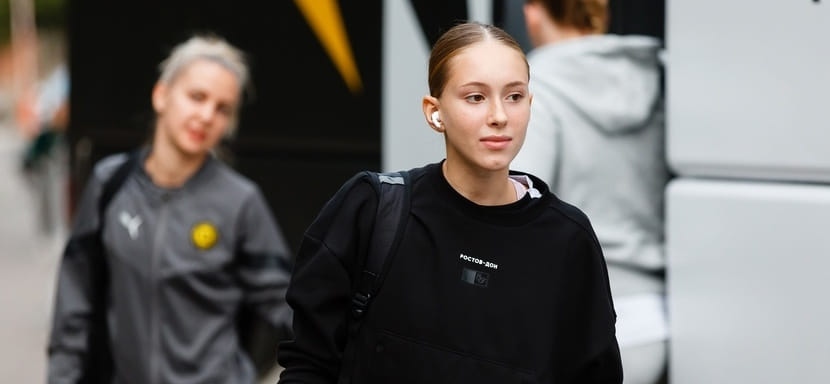 Левая крайняя из системы "Ростова" Ева Сбытова продолжит карьеру в "Уфе-Алисе", завоевавшей путёвку в Суперлигу