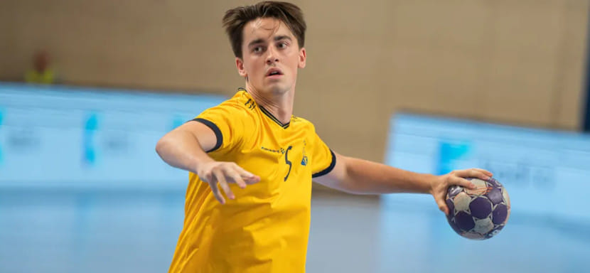 Юношеские сборные Швеции, Исландии, Венгрии и Дании вышли в полуфинал чемпионата Европы (U-18)