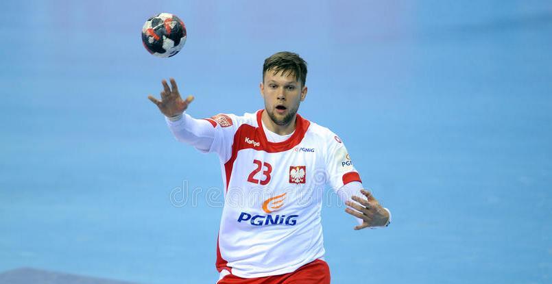 ЧЕ-2020. Линейный "ПСЖ" Камил Сыпшак назван главной звездой сборной Польши на предстоящем турнире (ВИДЕО)