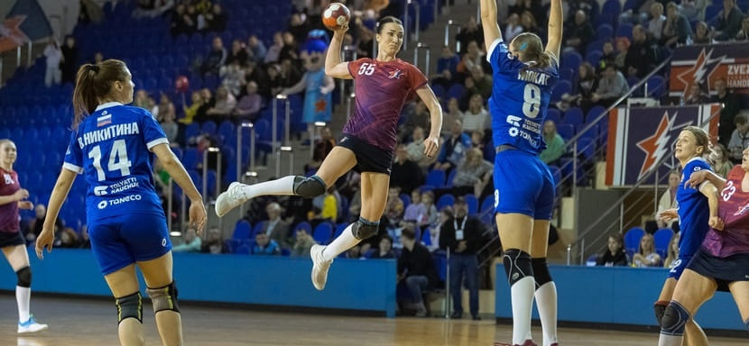 Кубок России. Наталья Никитина: "Интересно сыграть в Тольятти на хоккейной арене. Никогда там не бывала, будет очень любопытно попробовать"