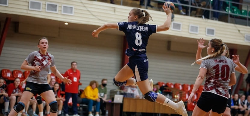 Суперлига Париматч. ЦСКА в московском дерби разгромил "Луч". "Звезда" уверенно обыграла ижевский "Университет"