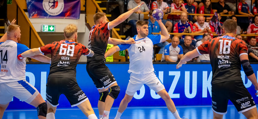 "Гурник" обыграл "Островию" и продлил бронзовую серию мужского чемпионата Польши