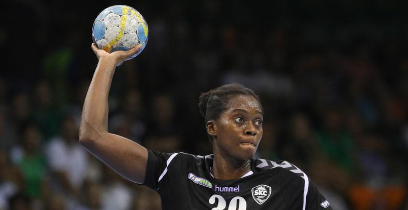 Венгрия. "Дебрецен" выплатит полмиллиона форинтов в качестве штрафа за расистские выкрики фанатов в адрес Нонсьян Ньомбла