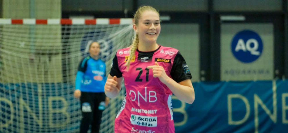 Лига чемпионов. Рагнхильд Валле Даль из "Кристиансанда" — автор лучшего гола ответных матчей 1/4 финала (ВИДЕО)