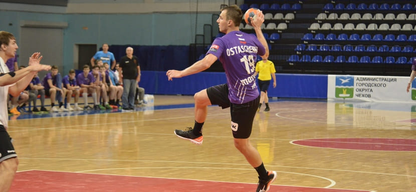 Кубок губернатора Московской области. "Чеховские Медведи" обыграли дублирующий состав клуба и поспорят за победу в турнире с "Невой"