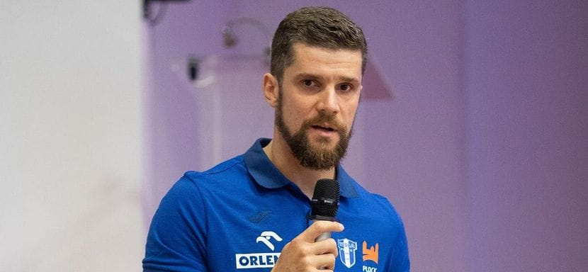 Чехия. 37-летний гандболист Ондржей Здрагала стал новым президентом Чешского гандбольного союза. Это решение чрезвычайной конференции