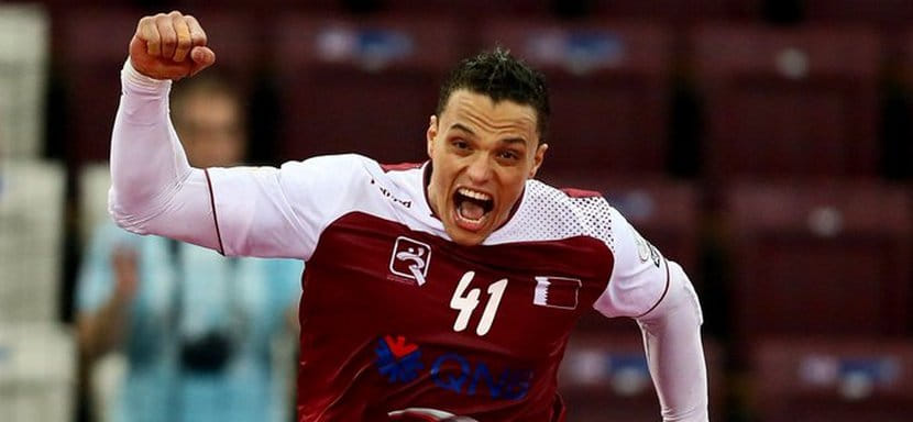 "Барселона" подпишет контракт с линейным сборной Катара Юссефом Бенали, призванным заменить травмированного Луиша Фраде