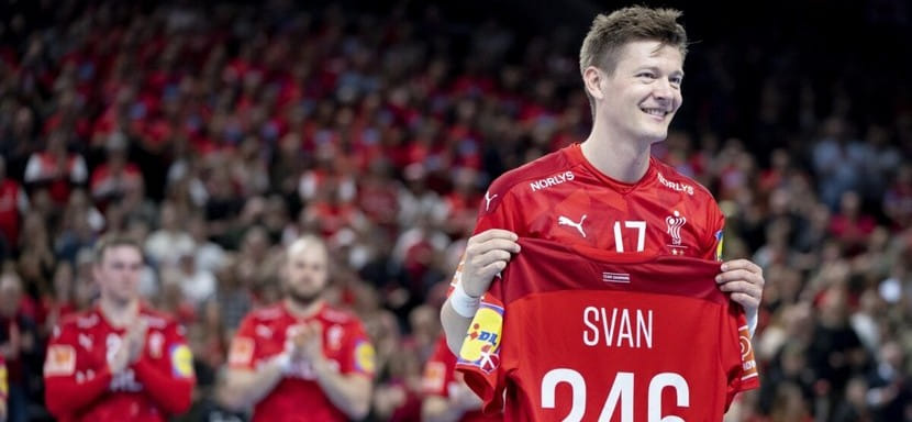 Товарищеские матчи. Датчане разгромили поляков в прощальной игре Лассе Свана, французы были сильнее испанцев