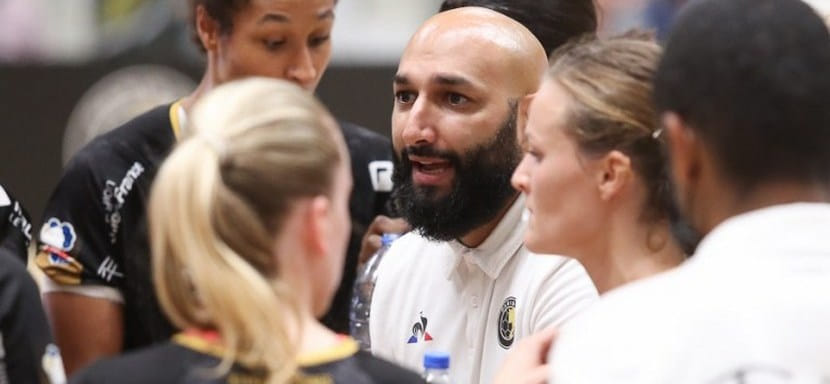 Наставник "Пари-92" Ясин Мессауди сменил экс-рулевого "Ростов-Дона" Фредерика Бужана на посту главного тренера женской сборной Сенегала