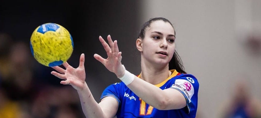 Разыгрывающая "Вылчи" Ребека Некула отказалась от предложения "Бухареста". Четыре клуба предлагали ей по 10 тысяч евро в месяц