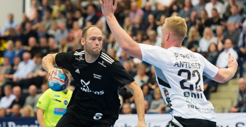 Дания. 39-летний Мадс Орис Нильсен продлил контракт с "Бьеррингбро"