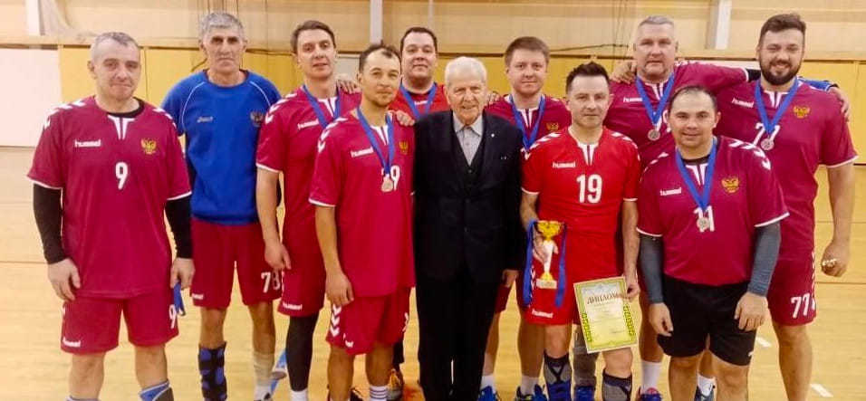 Играй, страна! Орловские ветераны в Беларуси и не только. Знакомство с легендой, медали, смена…