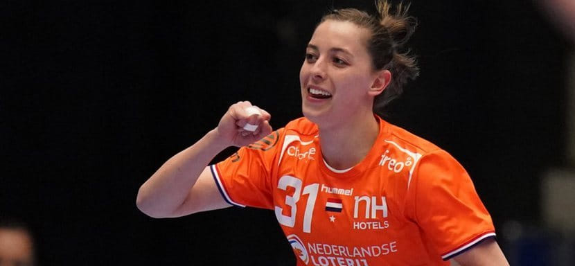 Германия. Правая крайняя "Нанта" и сборной Нидерландов Келли Воллебрехт возвращается в дортмундскую "Боруссию"