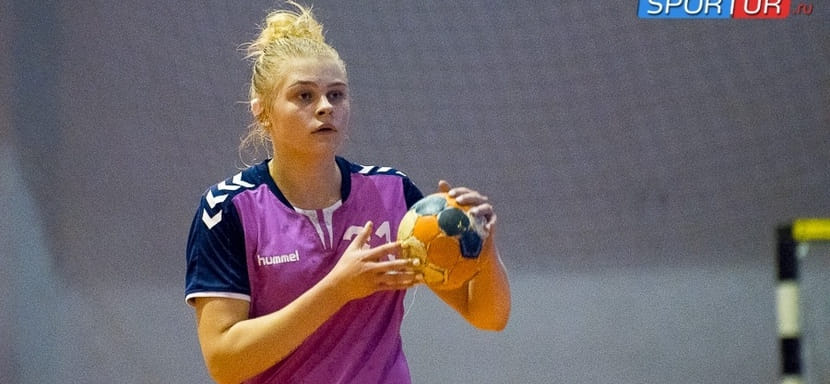 Olimpbet Суперлига. Полусредняя Полина Синявская стала капитаном "Балтийской зари" в новом сезоне