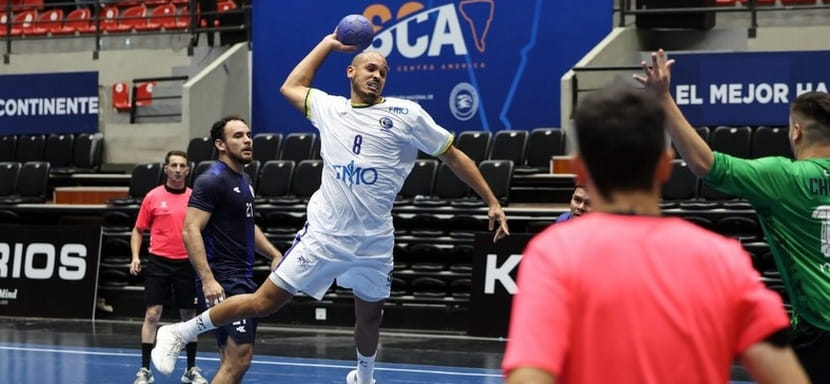 Сборные Бразилии, Аргентины и Чили добились побед на старте чемпионата Южной и Центральной Америки