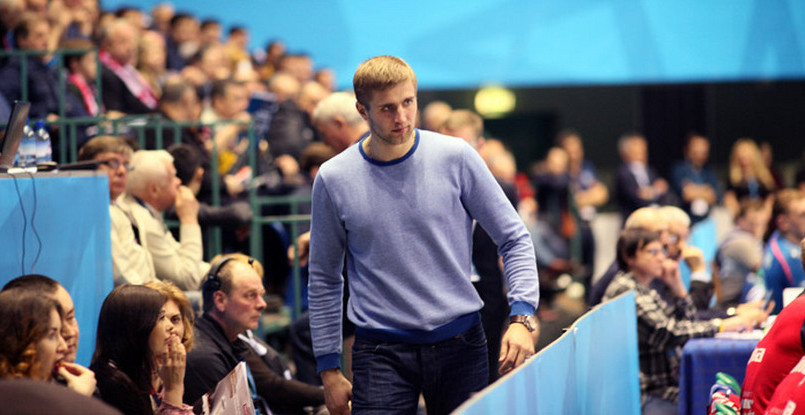 Дмитрий Камышик: "При попытках просто стать на костыли я все время терял сознание"