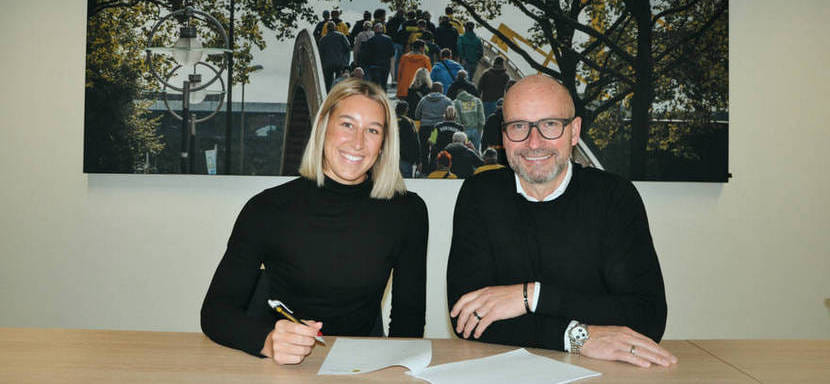 Германия. Левая полусредняя Дана Блекманн и правая крайняя Марайке Кузиан продлили контракты с дортмундской "Боруссией"