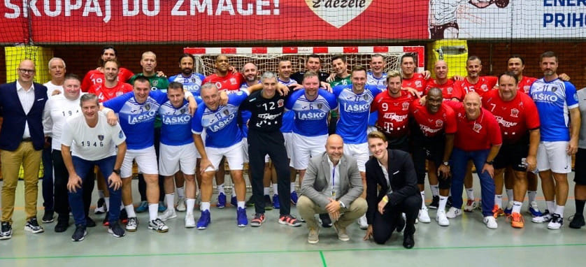 Словения. Матч ветеранов "Целе" и "Веспрема" завершился вничью. Лучшим бомбардиром стал Лука Жвижей, участие в игре приняли Ласло Надь и Арпад Штербик (ВИДЕО)