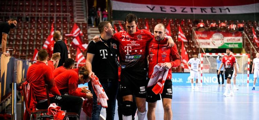 Венгрия. Срок восстановления после травмы полусреднего "Веспрема" и сборной Дании Расмуса Лауге Шмидта составит не менее 6 месяцев