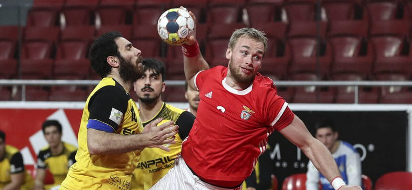 Дания. Линейный Рене Тофт Хансен: "Хочу играть за сборную, а в Португалии сейчас неопределенность как в плане финансов, так и спорта"