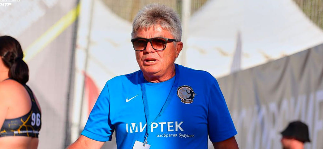 Пляжный гандбол. Виталий Волынченко: "Перед стартом провели всего две тренировки. Хорошо подготовились и при поддержке публики показали лучший гандбол"