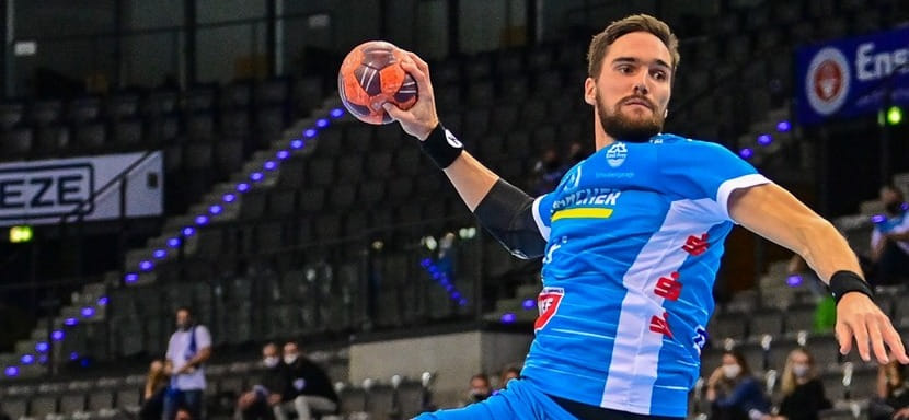 Бундеслига. "Штутгарт" продлил контракт с полусредним Домиником Вайсом