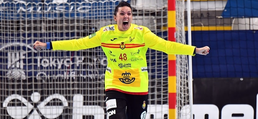 41-летняя вратарь Дарли Зокби объявила о завершении международной карьеры. Со сборной Испании она была вице-чемпионкой мира-2019