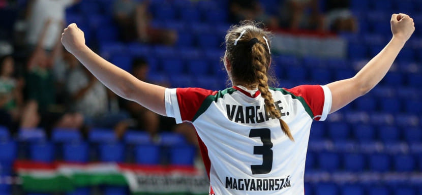 ЧЕ-2021 (U-17). Девичья сборная Венгрии обыграла команду Дании и вышла в финал турнира. Россиянки поспорят с северянками за бронзу