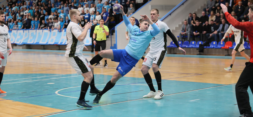 "Зенит" дома взял верх над "Виктором", "Каустик" на выезде уступил МССУОР №2 – "Академии" в мужском чемпионате России