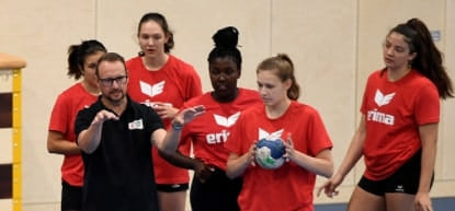 Швейцария. В Хаме начала работу женская гандбольная академия по подготовке молодых талантов