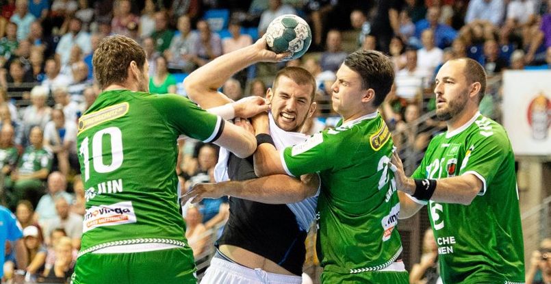 Бундеслига. После поражения от "Миндена" клубные боссы "Берлина" обрушились с критикой на игроков