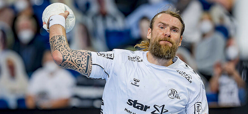 Бундеслига. Экс-мешковец из Бреста Павел Горак продлил контракт с "Килем". Новое соглашение 38-летнего чеха с "зебрами" рассчитано на год