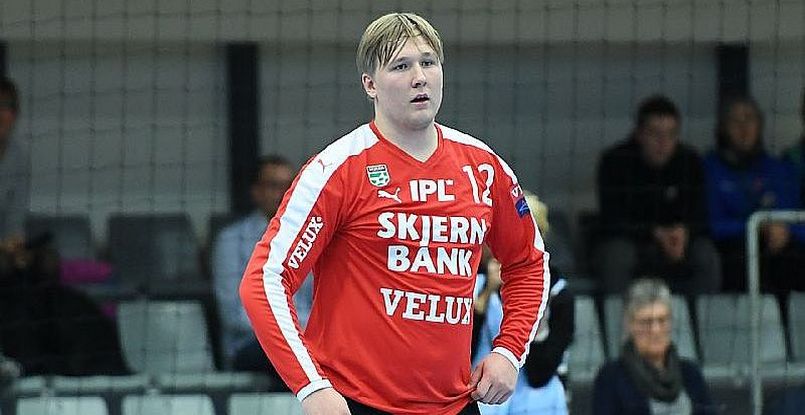 Франция. Вратарь сборной Дании Эмиль Нильсен станет игроком "Нанта"