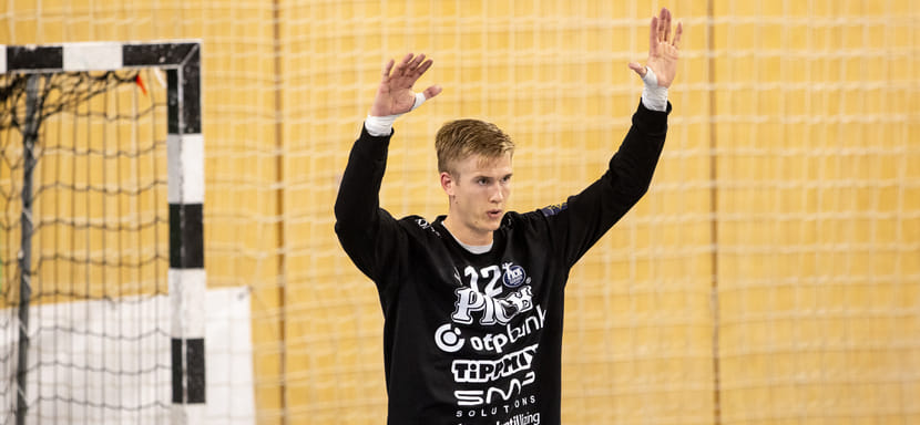 Шведский голкипер Тобиас Тулин из "Пика" — автор лучшего сейва во втором туре Лиги чемпионов (ВИДЕО)