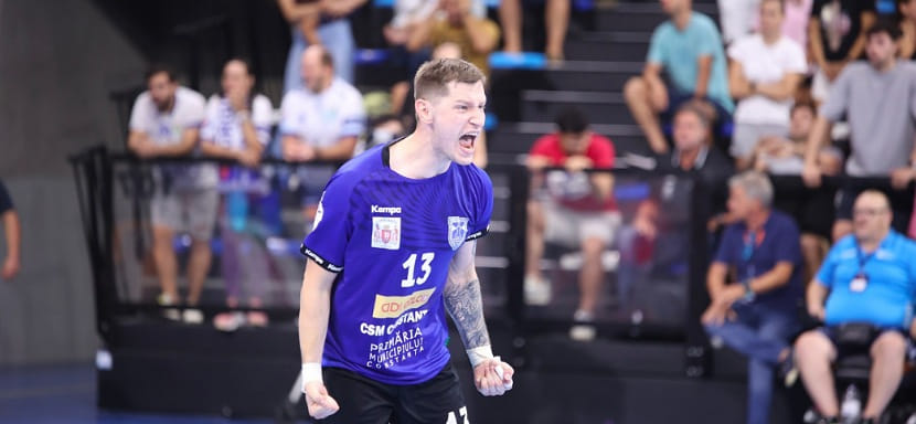 Румыния. Николай Алёхин: "Арбитры порой принимают достаточно спорные решения. Они здесь своеобразно трактуют игровые ситуации"