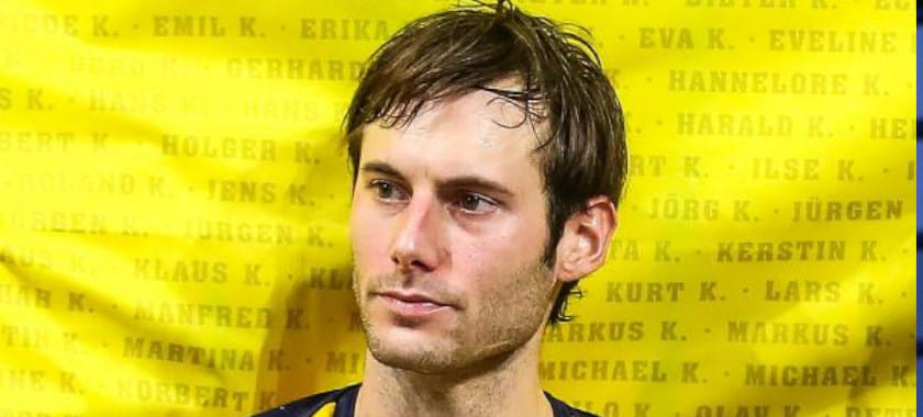 Бундеслига. Уве Генсхаймер о поражении от "Киля": "Человек с руками осьминога помешал нам победить"