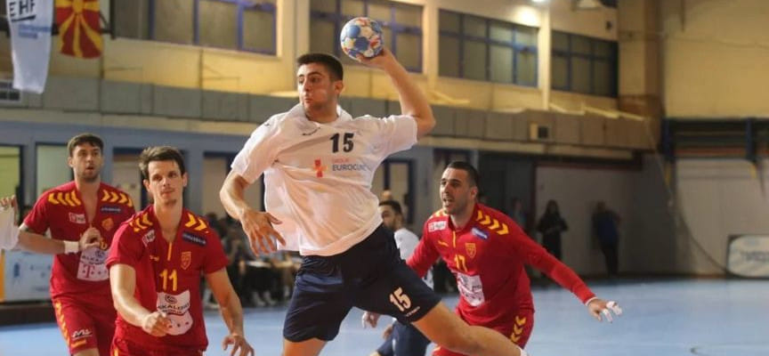 Товарищеские матчи. Крайний "Еврофарм Пелистер" Цветан Кузмановски сломал палец руки, играя за сборную Северной Македонии против Греции