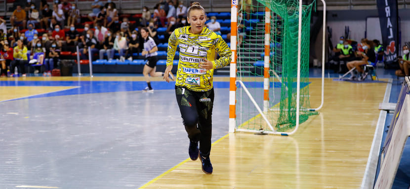 Франция. Голкипер Роксана Франк продлила контракт с "Безансоном"