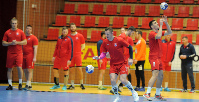 ЧЕ-2020. В составе сборной Словакии на матчи квалификации с венграми и россиянами лишь 15 человек. Вновь нет игроков "Татрана"