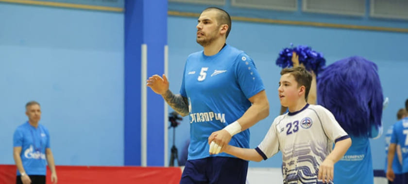 "Зенит" играет в воскресенье в Краснодаре, Саратов принимает Уфу, "Воронеж" встречается дома с "Каустиком"