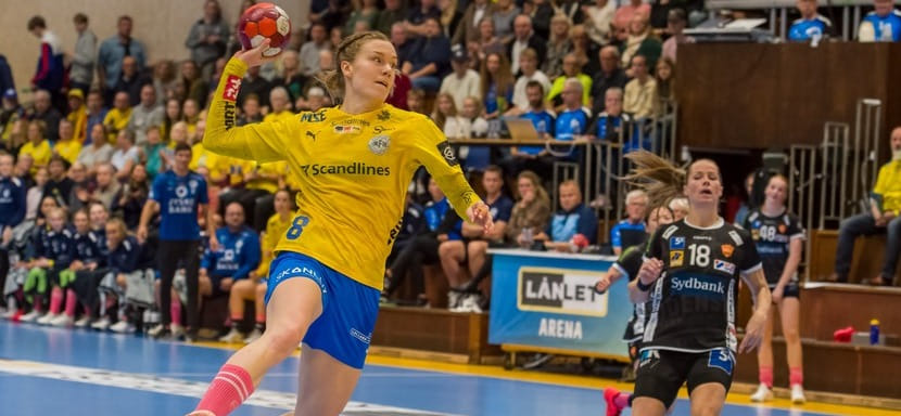 Дания. Шведка Юханна Форсберг по окончании сезона покинет "Нюкебинг". Линейная возвращается в "Севехоф"